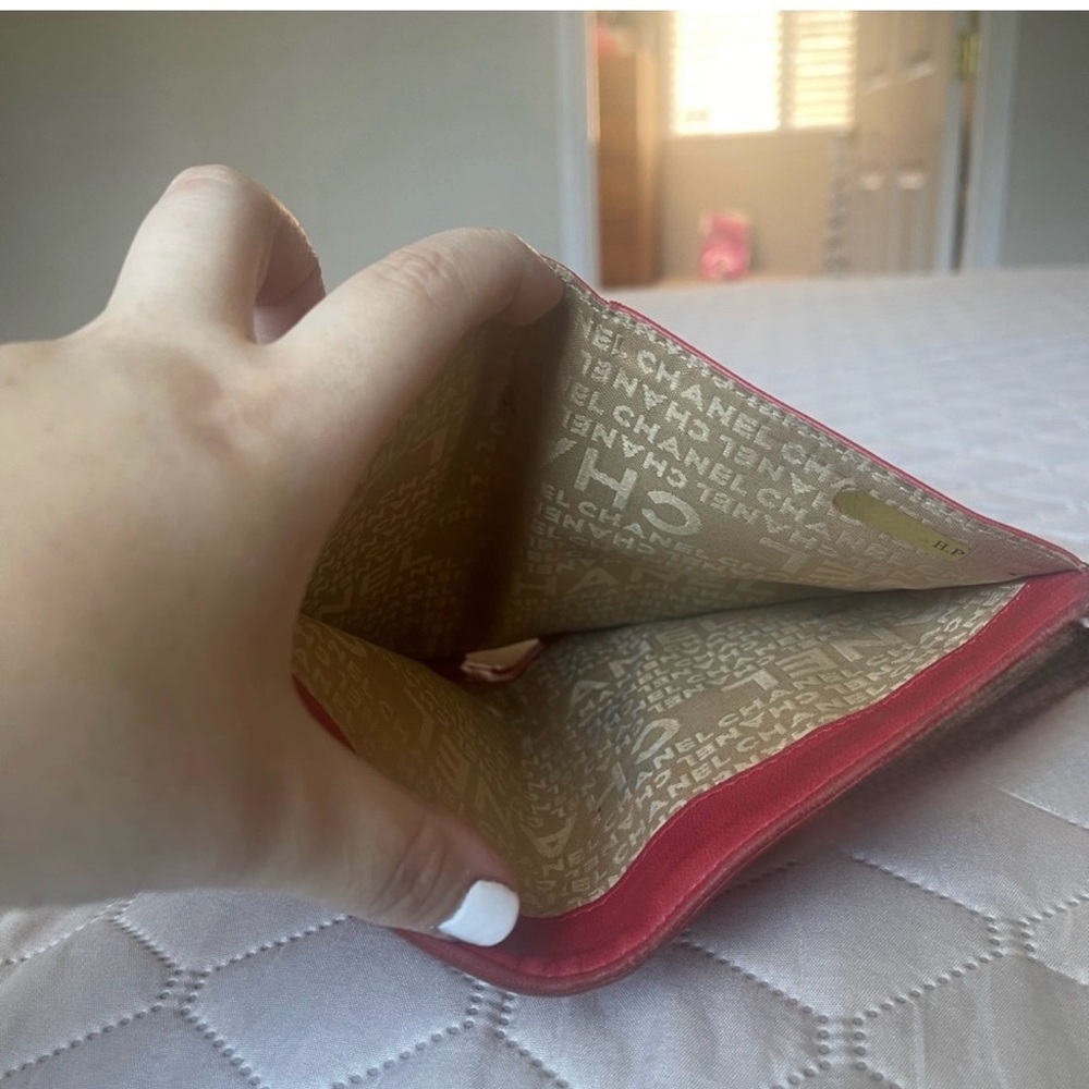 Authentic Rare Chanel Wallet - Picture 6 of 6